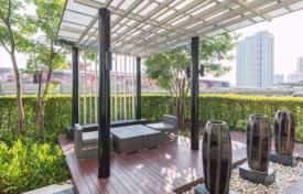 1 dormitorio piso en Phra Khanong, Tailandia. $189 000