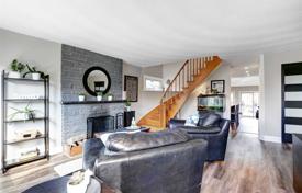 10 dormitorio casa de pueblo en Scarborough, Canadá. C$1 715 000