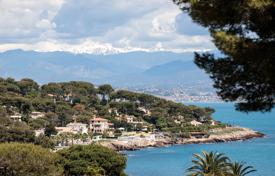 6 dormitorio villa en Cap d'Antibes, Francia. 3 990 000 €