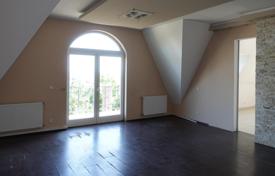 6 dormitorio piso 225 m² en District I (Várkerület), Hungría. 789 000 €