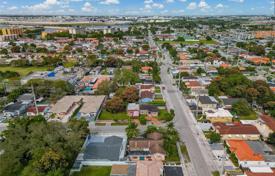3 dormitorio casa de pueblo 165 m² en Miami, Estados Unidos. $620 000