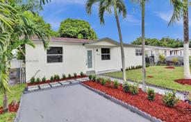 Casa de pueblo – Miami Gardens, Miami, Florida,  Estados Unidos. $535 000