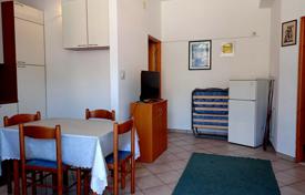 13 dormitorio casa de pueblo 247 m² en Pakoštane, Croacia. 499 000 €