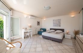 4 dormitorio piso 140 m² en Opatija, Croacia. 685 000 €