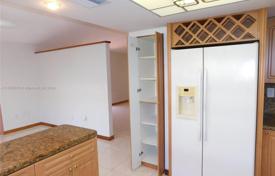 3 dormitorio casa de pueblo 228 m² en Miami, Estados Unidos. $660 000