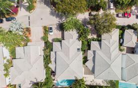 Villa – Aventura, Florida, Estados Unidos. $1 499 000