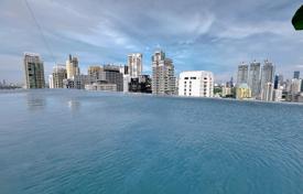 3-dormitorio apartamentos en condominio en Khlong Toei, Tailandia. $5 500  por semana