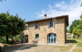 4 dormitorio villa 272 m² en Monte San Savino, Italia. 780 000 €
