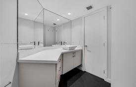 2-dormitorio apartamentos en condominio 118 m² en Miami Beach, Estados Unidos. $1 080 000