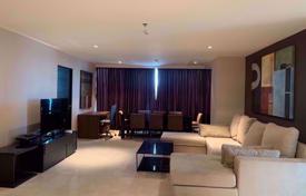 3-dormitorio apartamentos en condominio en Watthana, Tailandia. $3 060  por semana