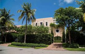 Villa – Key Biscayne, Florida, Estados Unidos. $2 990 000