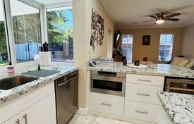 Casa de pueblo – Coral Gables, Florida, Estados Unidos. $1 620 000
