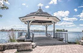 Piso – Lake Shore Boulevard West, Etobicoke, Toronto,  Ontario,   Canadá. C$1 225 000