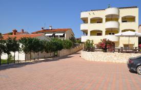 17 dormitorio casa de pueblo 600 m² en Medulin, Croacia. 1 300 000 €