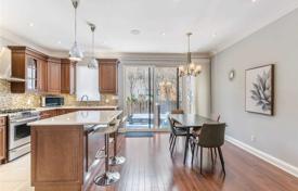 11 dormitorio casa de pueblo en Old Toronto, Canadá. C$2 184 000