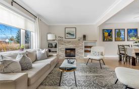 8 dormitorio casa de pueblo en Scarborough, Canadá. C$1 302 000
