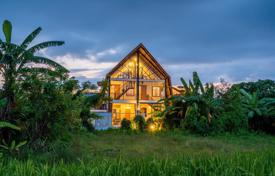 4 dormitorio villa 200 m² en Pererenan, Indonesia. $427 000
