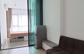 1-dormitorio apartamentos en condominio en Bangkapi, Tailandia. $115 000