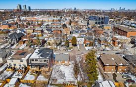 6 dormitorio casa de pueblo en Etobicoke, Canadá. C$1 966 000