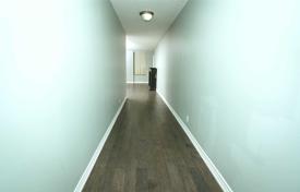 6 dormitorio piso en Etobicoke, Canadá. C$855 000