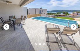 4 dormitorio casa de pueblo 157 m² en Medulin, Croacia. 1 300 000 €