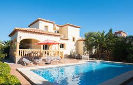 3 dormitorio villa 213 m² en Jávea, España. 649 000 €