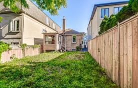 6 dormitorio casa de pueblo en Etobicoke, Canadá. C$1 514 000