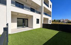 3 dormitorio piso 111 m² en Vodice, Croacia. 295 000 €