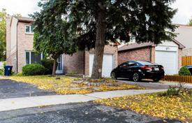 Casa de pueblo – Scarborough, Toronto, Ontario,  Canadá. C$1 047 000