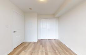 4 dormitorio piso en North York, Canadá. C$730 000