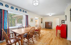 11 dormitorio casa de pueblo en Scarborough, Canadá. C$1 610 000