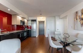 2 dormitorio piso en Capreol Court, Canadá. C$859 000