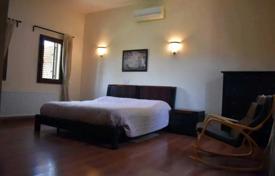 3 dormitorio chalet 318 m² en Pyrgos, Chipre. 1 200 000 €