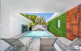 Villa – Lagorce Drive, Miami Beach, Florida,  Estados Unidos. $2 390 000
