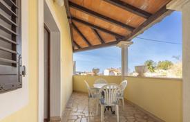 4 dormitorio casa de pueblo 175 m² en Brtonigla, Croacia. 473 000 €