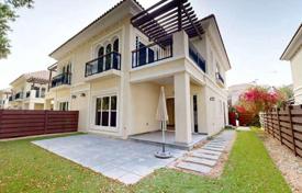 Complejo residencial Polo Resort Villas – Wadi Al Safa 5, Dubai, EAU. de $1 540 000
