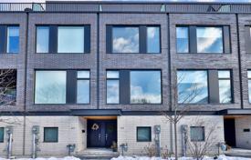 7 dormitorio adosado en Old Toronto, Canadá. C$1 992 000