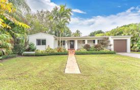 Casa de pueblo – South Miami, Florida, Estados Unidos. $950 000