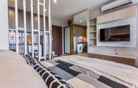 Condominio en Ratchathewi, Tailandia. $114 000