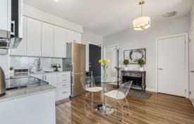 6 dormitorio piso en Scarborough, Canadá. C$828 000
