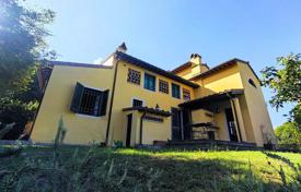 3 dormitorio villa 131 m² en Camaiore, Italia. 520 000 €