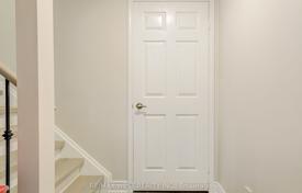 8 dormitorio casa de pueblo en Scarborough, Canadá. C$1 743 000