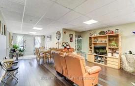 5 dormitorio piso en Scarborough, Canadá. C$835 000