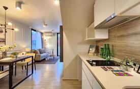 3 dormitorio piso en Pathum Wan, Tailandia. $362 000