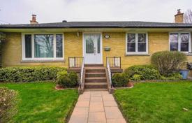 3 dormitorio casa de pueblo en Scarborough, Canadá. C$1 328 000