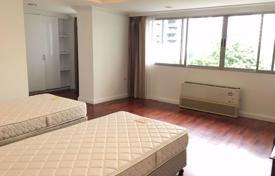 3-dormitorio apartamentos en condominio en Watthana, Tailandia. $2 640  por semana