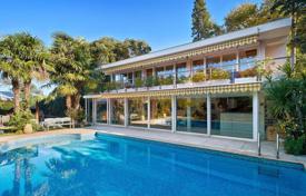 Villa – Antibes, Costa Azul, Francia. Price on request
