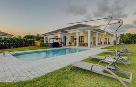 Villa – Miami, Florida, Estados Unidos. $1 875 000