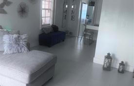 3 dormitorio casa de pueblo 137 m² en Miami, Estados Unidos. $547 000