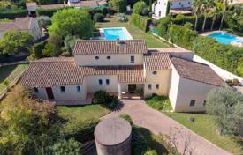 6 dormitorio chalet en Antibes, Francia. 1 895 000 €